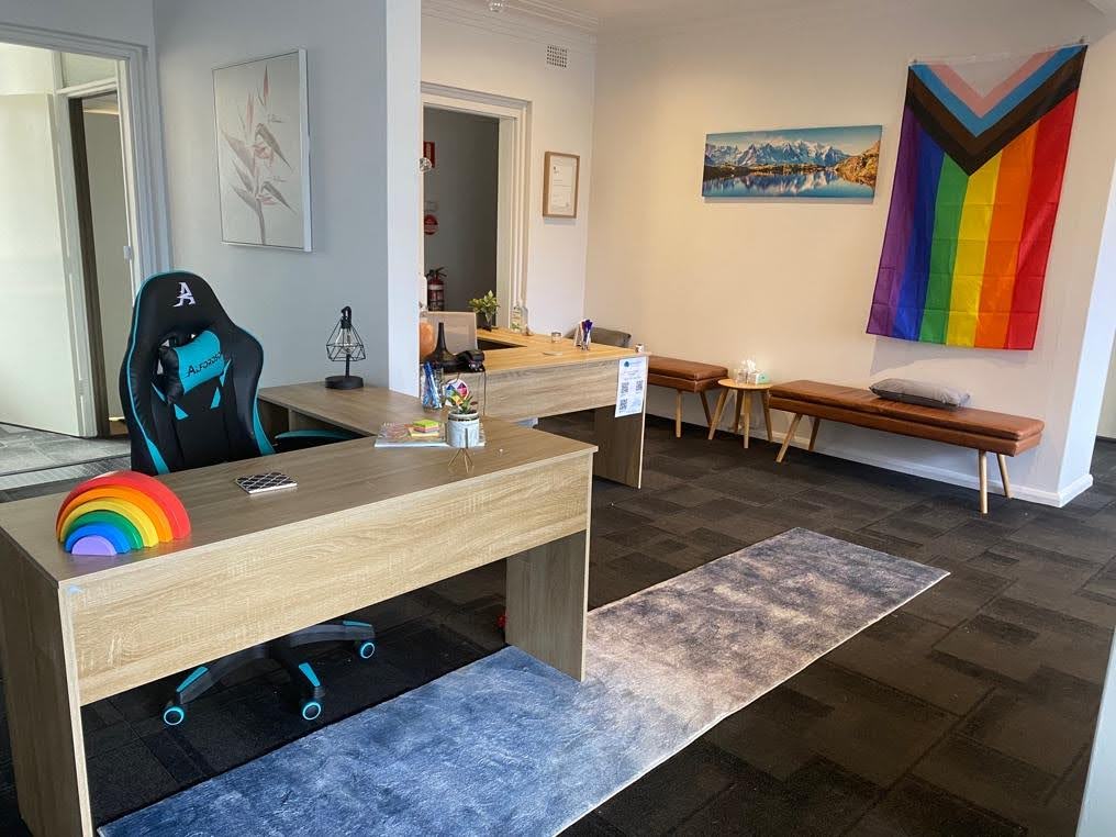 A picture of the waiting room for the clinic